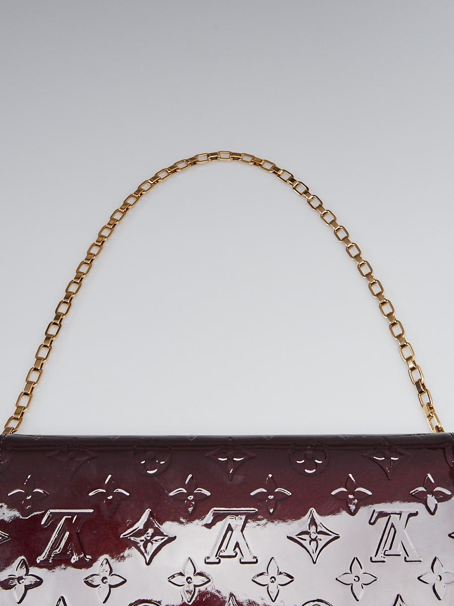 Louis Vuitton Amarante Monogram Vernis Ana Chain Clutch For Sale at 1stDibs