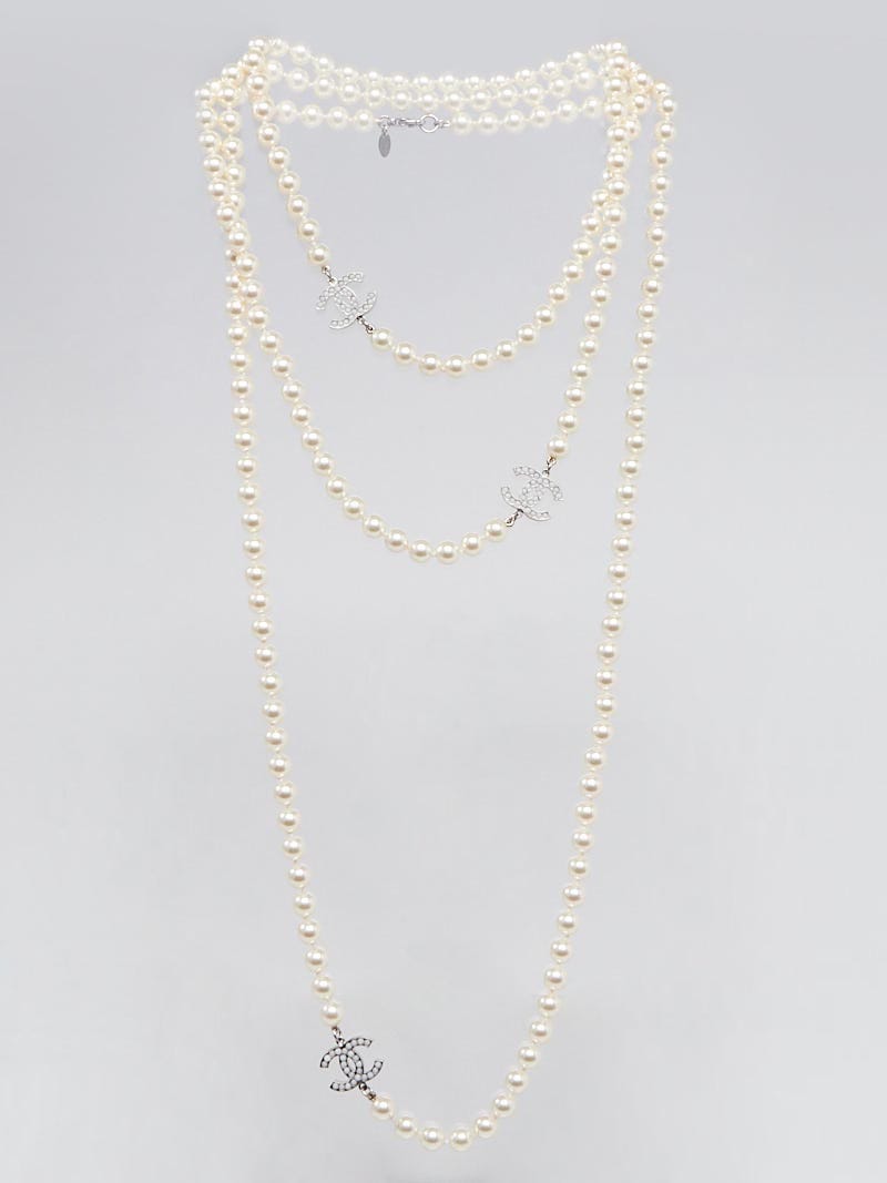 Chanel Glass Pearl CC Long Necklace - Yoogi's Closet