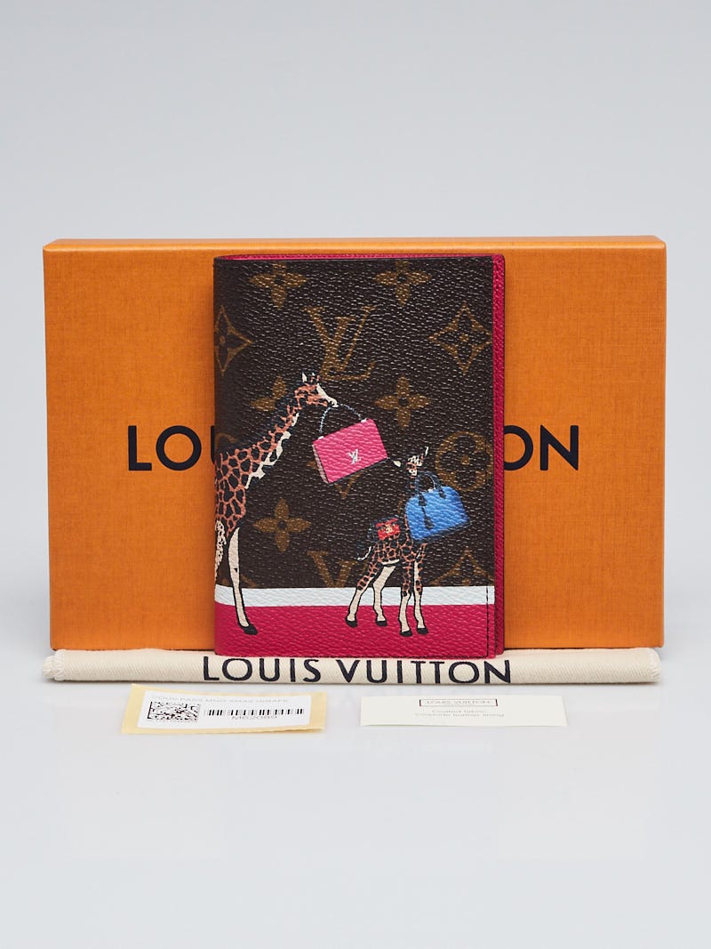 Louis Vuitton Monogram Canvas Christmas Animation 2021 Passport Cover -  Yoogi's Closet