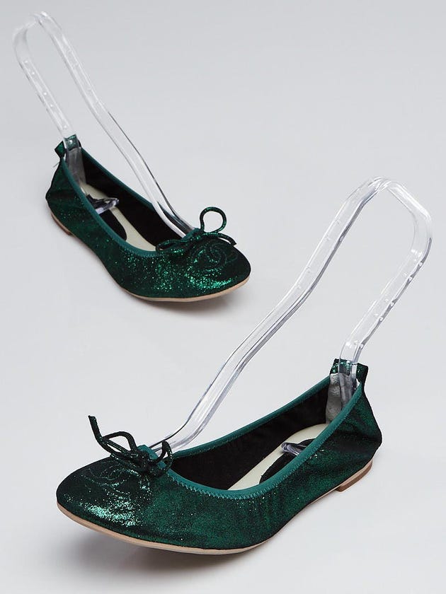 Chanel Green Iridescent Leather CC Ballet Flats Size 8.5/39