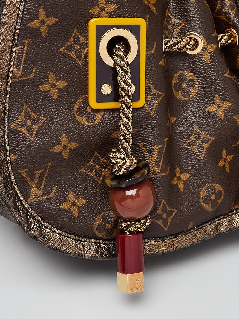 The Louis Vuitton Kalahari bag. Just gorgeous.  Womens fashion shoes,  Louis vuitton bag, Bags