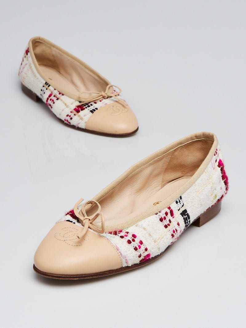 Chanel Beige/Multicolor Tweed and Leather Cap Toe CC Ballet Flats Size  5/35.5 - Yoogi's Closet
