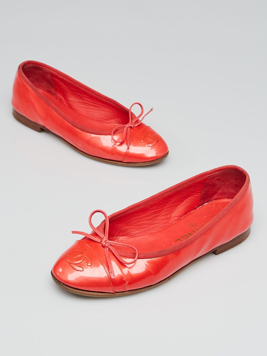 Chanel Light Red Patent Leather Cap Toe CC Ballet Flats Size 4