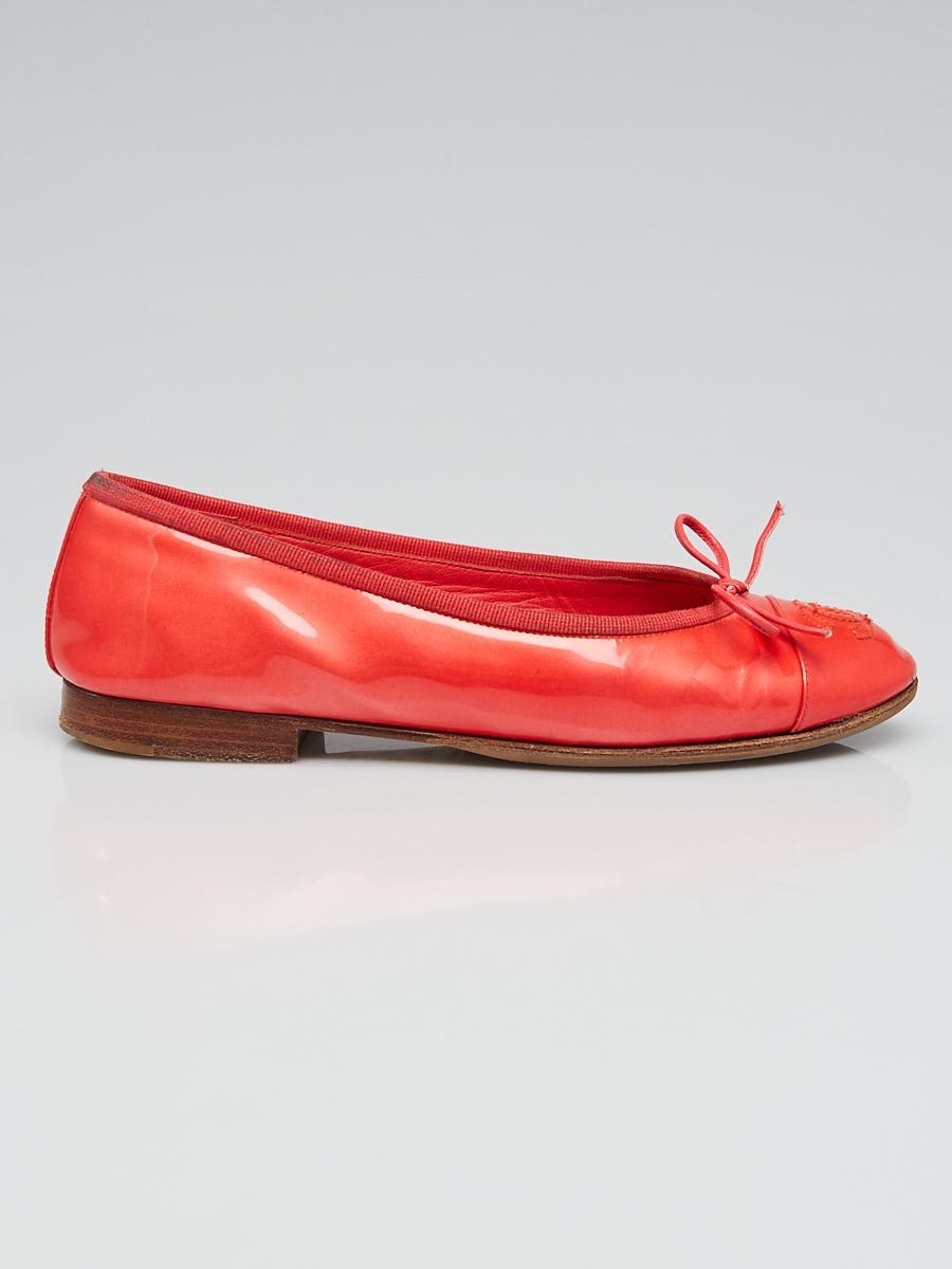 Chanel Red Leather CC Cap Toe Ballet Flats - Chanel
