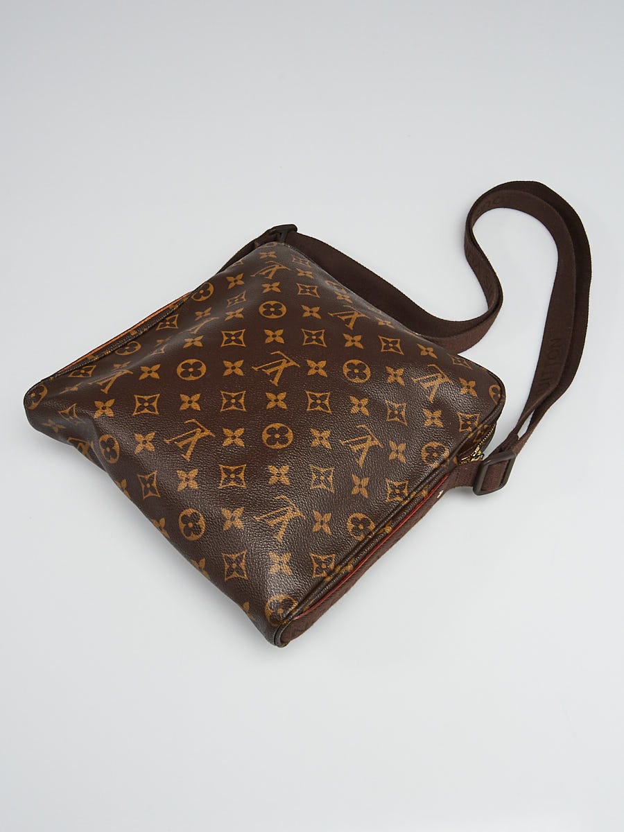 Louis Vuitton 2009 Trotteur Beaubourg Shoulder Bag