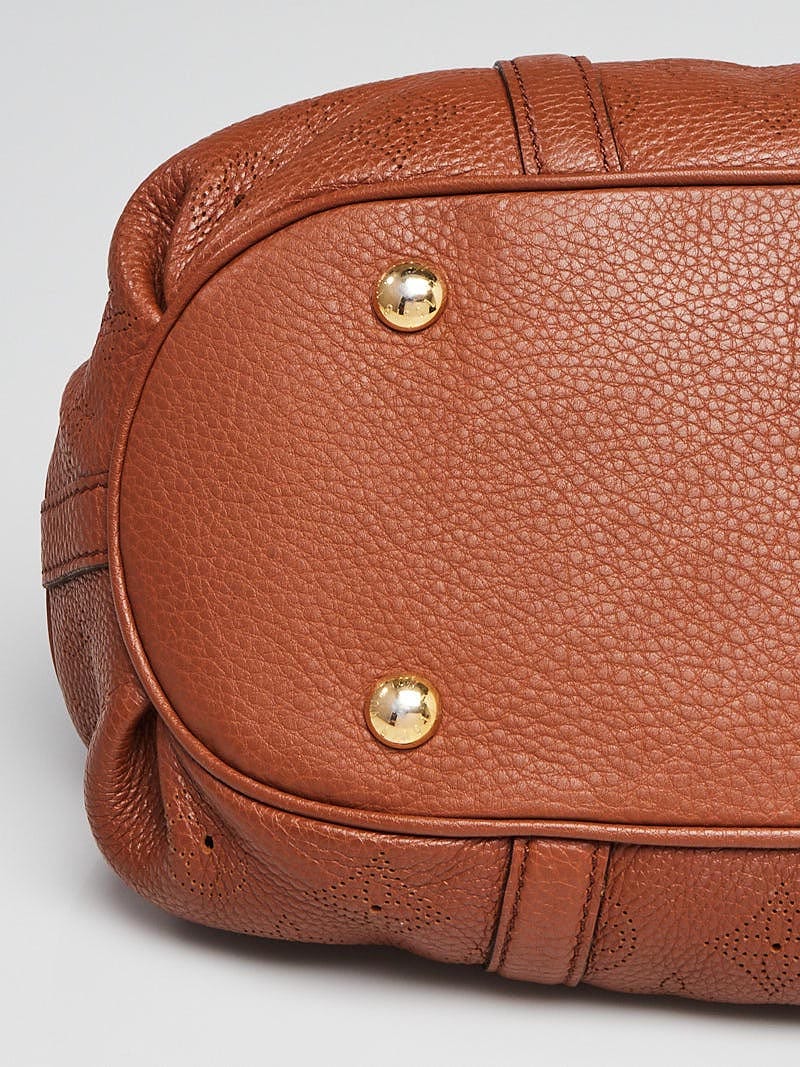Authenticated used Louis Vuitton Shoulder Bag Mahina Luna PM M97052 Brown Cognac Women's Leather, Adult Unisex, Size: (HxWxD): 20cm x 37cm x 13.5cm /