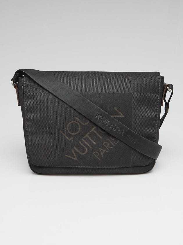 Louis Vuitton Black Damier Geant Canvas Messenger Bag