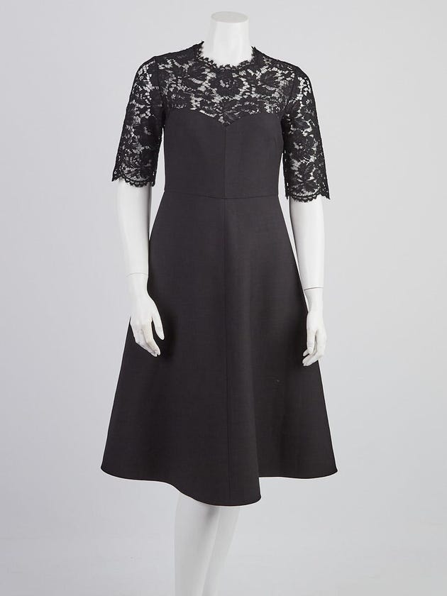 Valentino Black Silk/Wool Crepe and Lace Dress Size 4/38