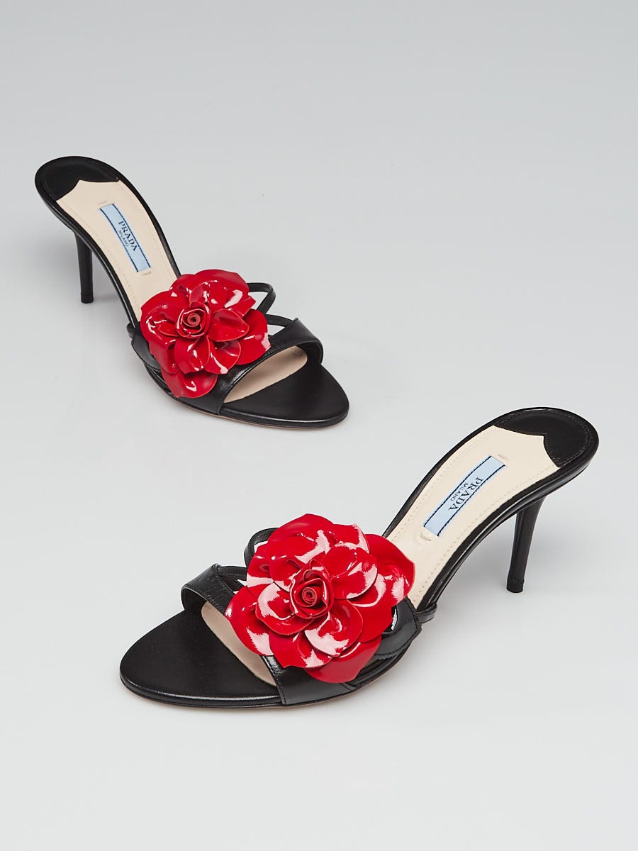 Prada Black Leather and Patent Leather Flower Sandals Size /38 - Yoogi's  Closet