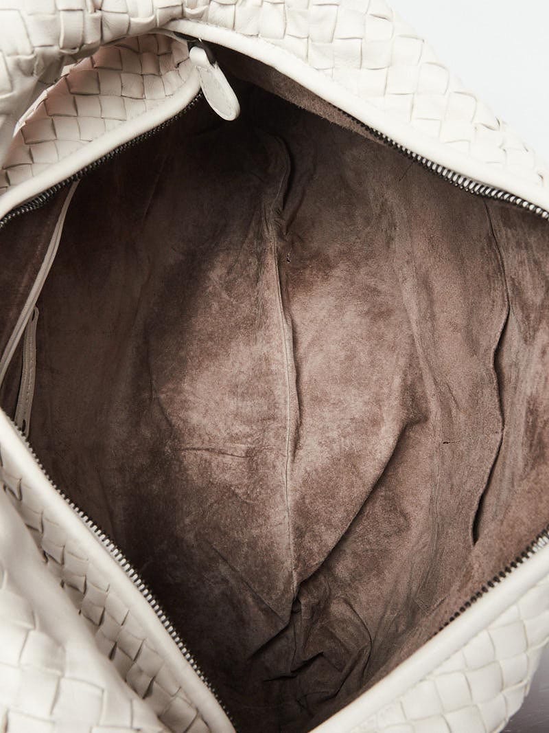 Bottega Veneta White Intrecciato Woven Nappa Leather Maxi Veneta Hobo Bag -  Yoogi's Closet