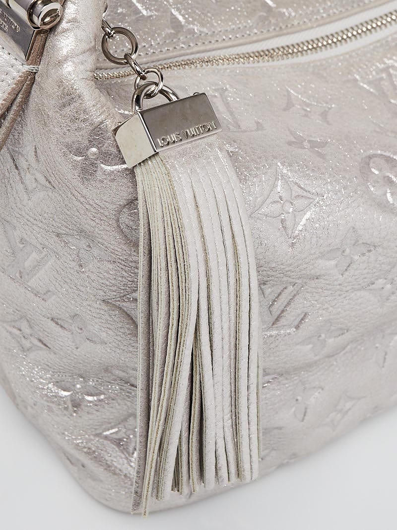 Louis Vuitton Limited Edition Monogram Shimmer Halo Shoulder Bag (SHF-GOWu8F)