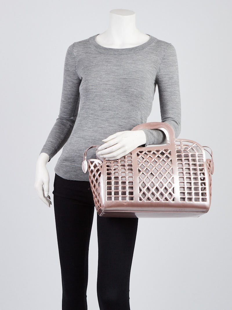Louis Vuitton Limited Edition Metallic Pink Patent Jelly MM Basket Bag  861336R ref.294814 - Joli Closet