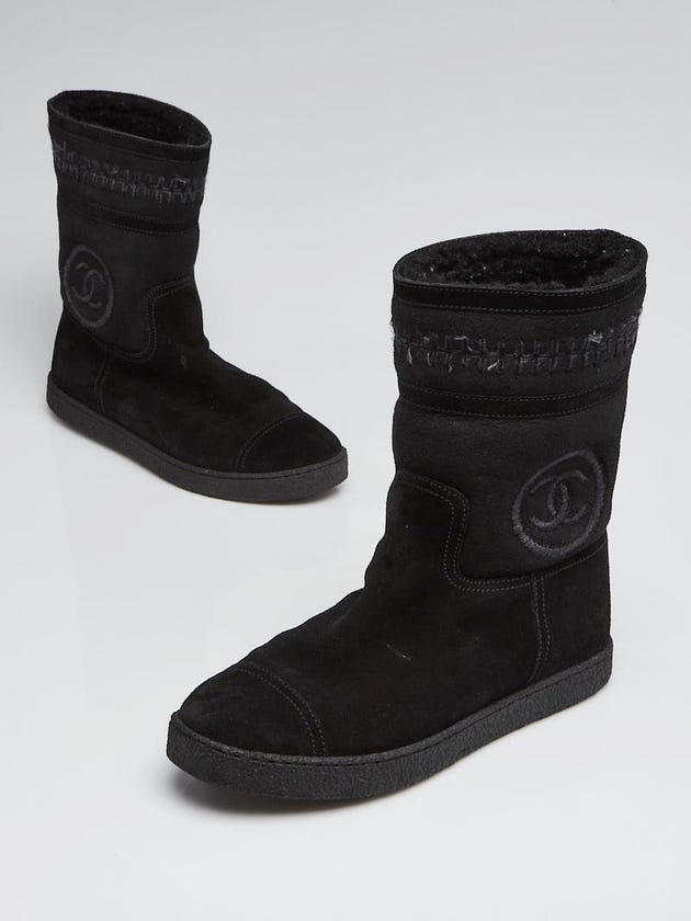 Chanel Black Suede/Shearling Flat Boots Size 7.5/38