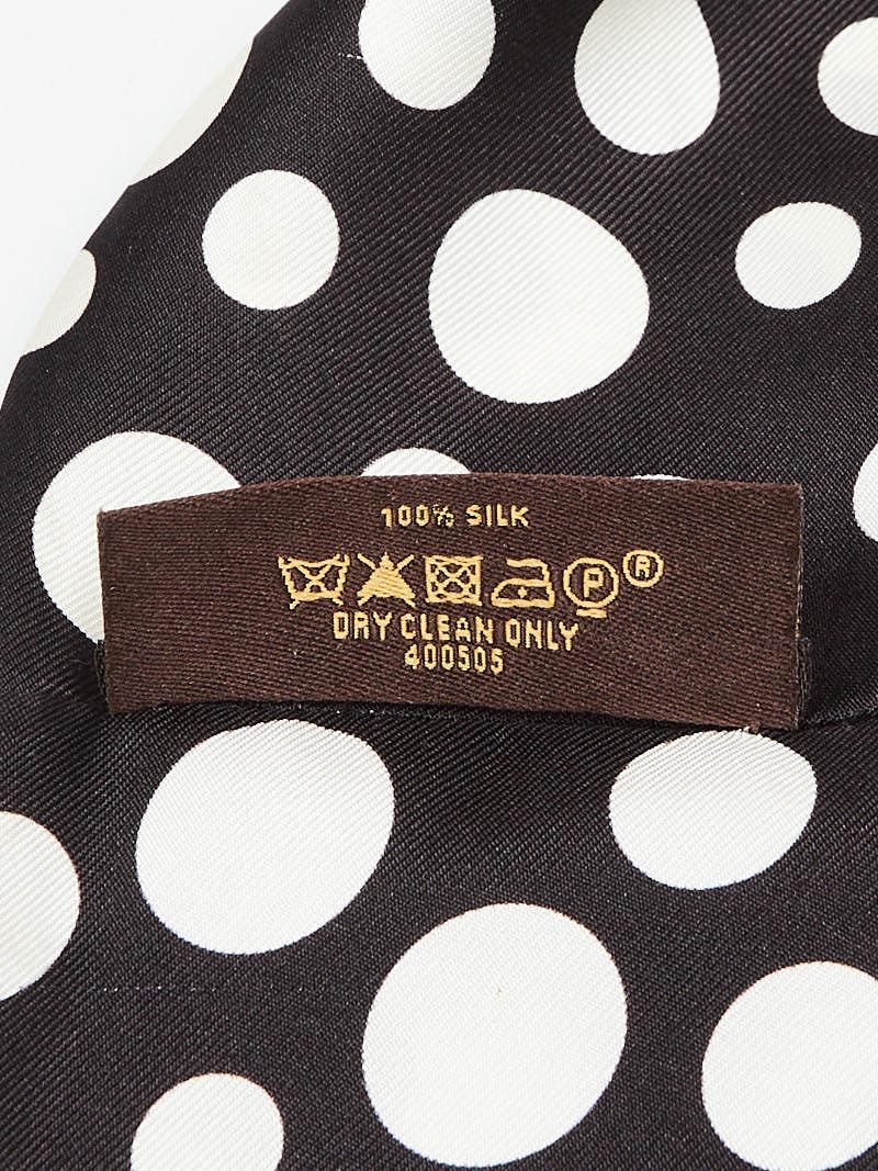 Louis Vuitton Yayoi Kusama Infinity Dots Silk Scarf