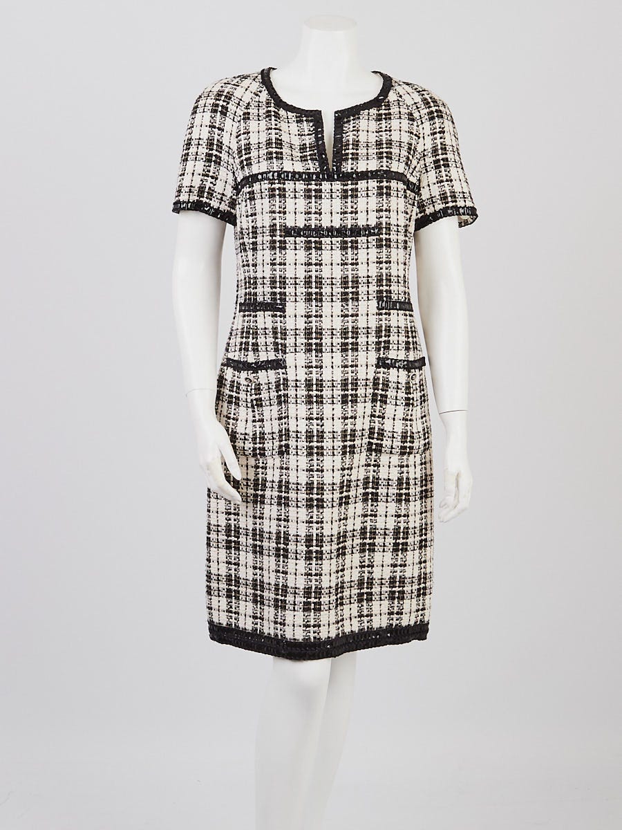 Chanel Black/White Cotton Blend Tweed Short Sleeved Dress Size 10 - Yoogi's  Closet