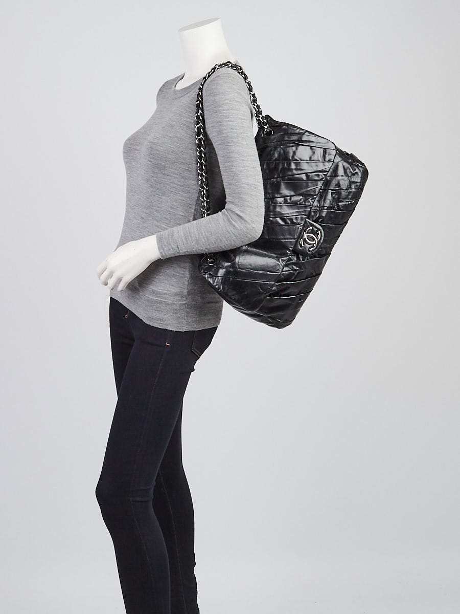 Chanel Black Glazed Calfskin Leather Twisted Jumbo XL Flap Bag - Yoogi's  Closet