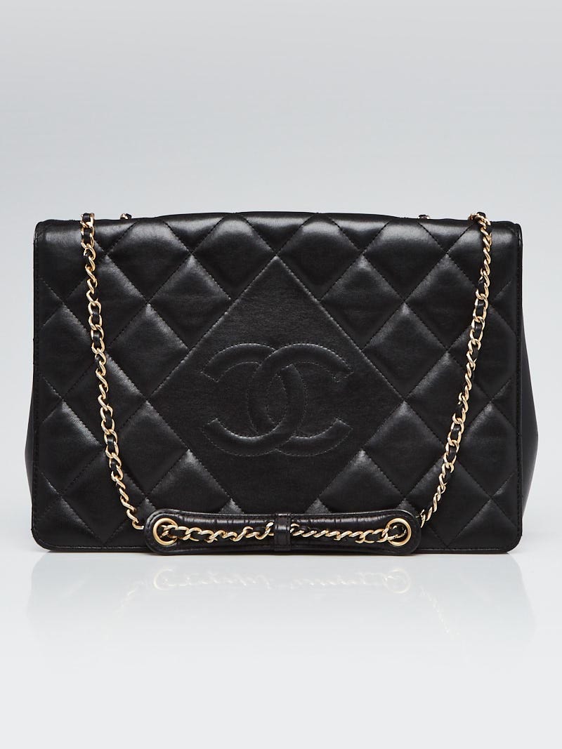 Chanel Black Quilted Lambskin Leather Diamond Medium Flap Bag - Yoogi's  Closet