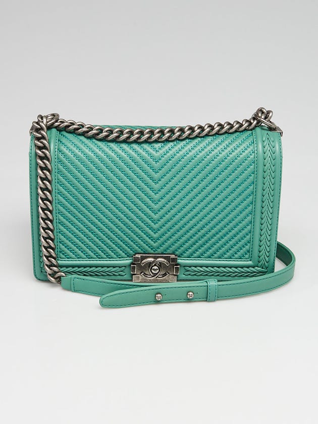 Chanel Green Chevron Quilted Lambskin Leather Braided New Medium Boy Bag