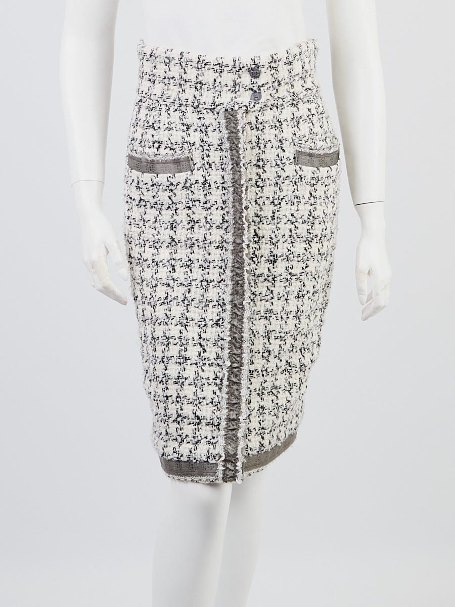 chanel black and white tweed skirt