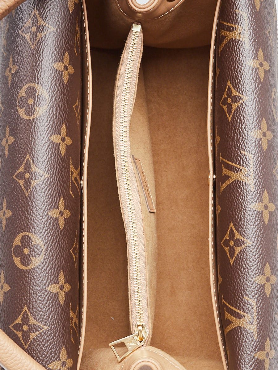 Louis Vuitton Sesame Leather and Monogram Coated Canvas Double V Bag |  Yoogi's Closet