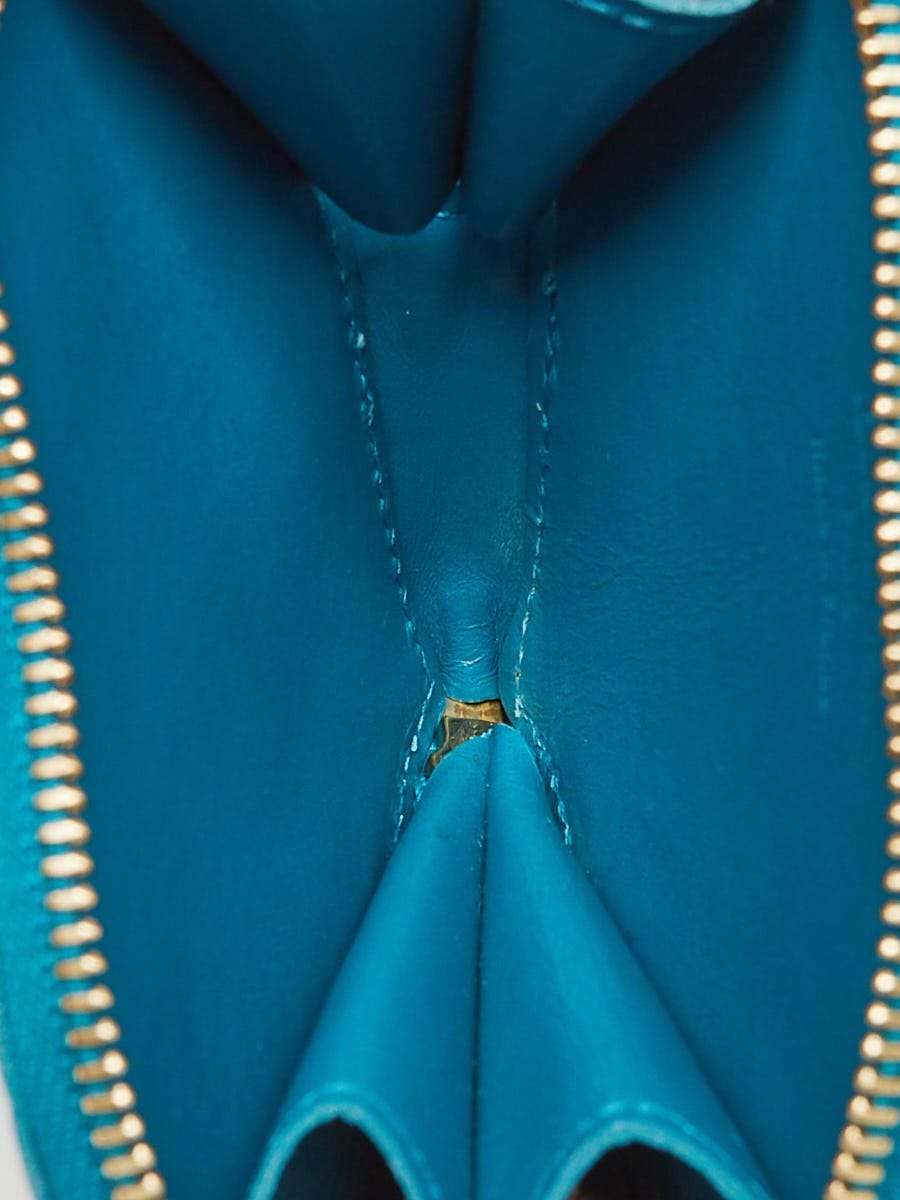 Louis Vuitton Blue Galactic Monogram Vernis Heart Coin-Purse - Yoogi's  Closet