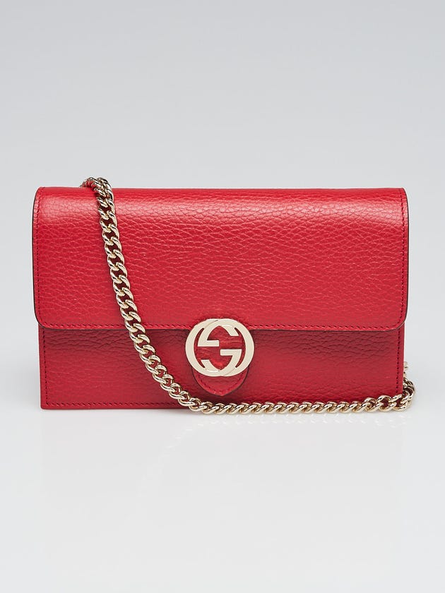 Gucci Red Pebbled Leather Interlocking G Wallet on Chain Clutch Bag