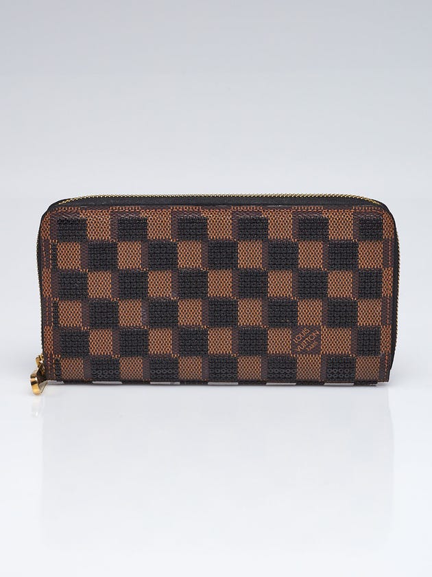 Louis Vuitton Limited Edition Black Damier Paillettes Zippy Wallet