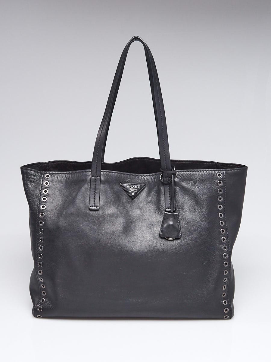 トートバッグ Prada Grainy Leather Shopping Bag Prada - Smooth leather tote bag black - The Corner