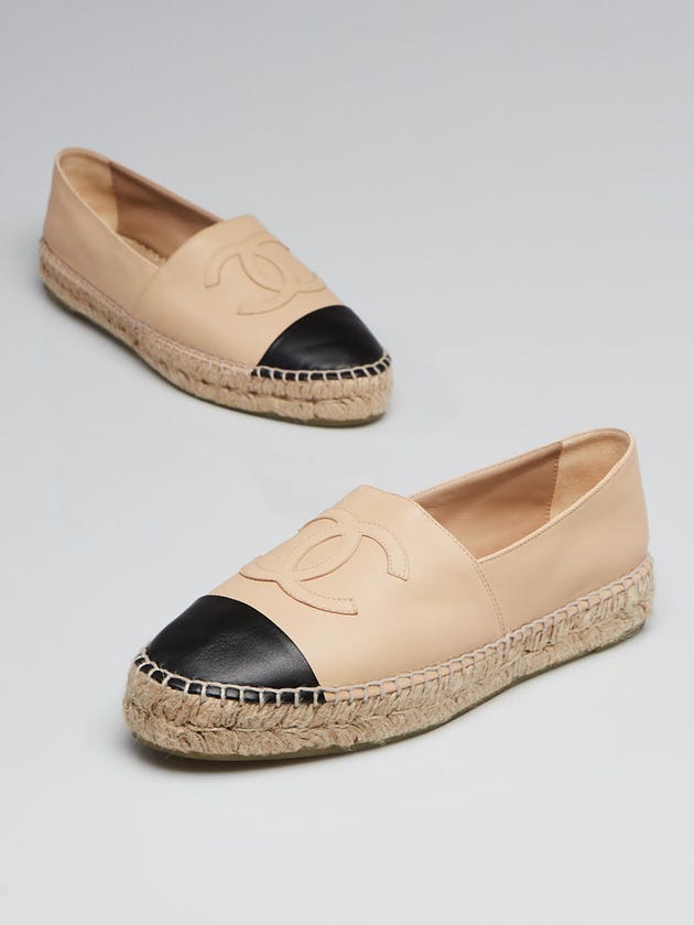 Chanel Beige/Black Leather Cap Toe CC Espadrilles Size 9.5/40