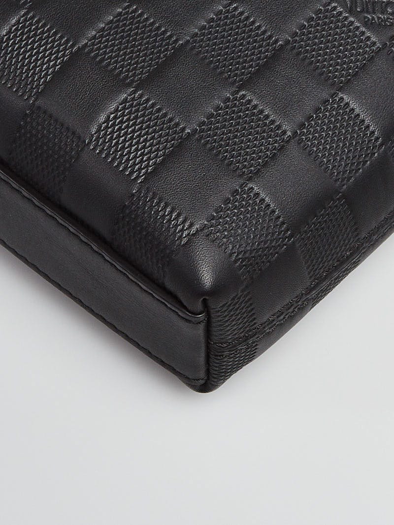 Louis Vuitton Discovery Pochette Damier Infini Black in Calfskin
