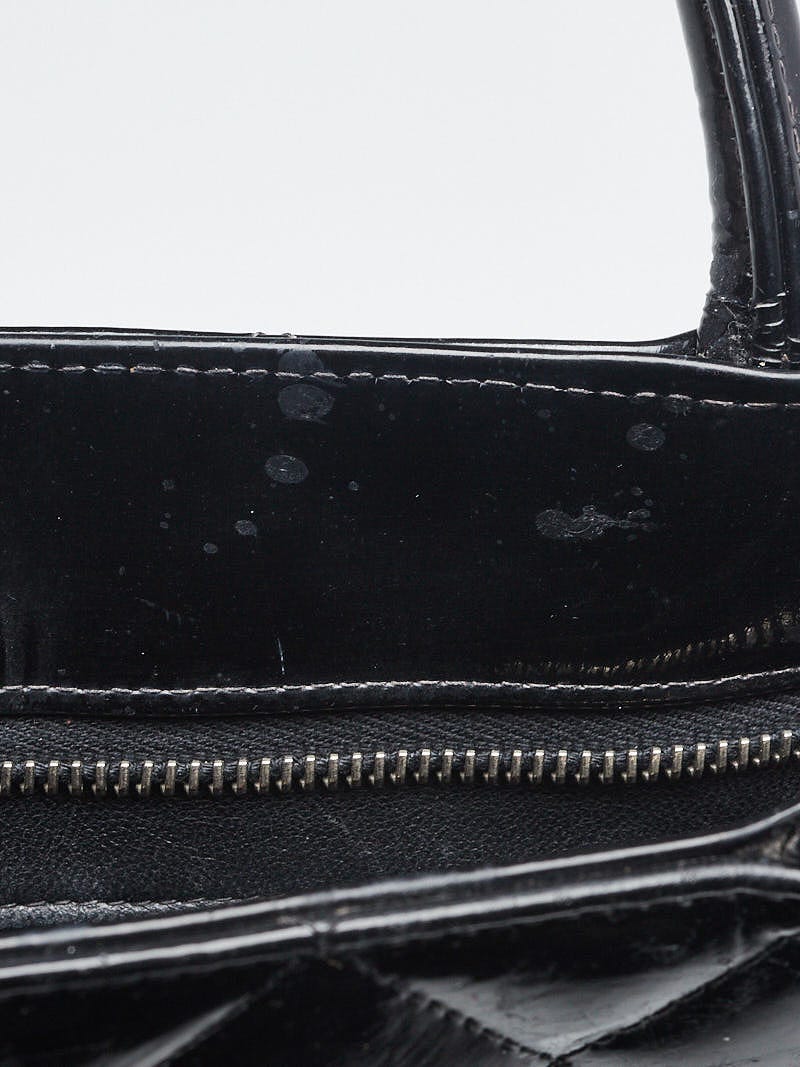 Chanel Black Patent Leather Medallion Tote Bag ref.125560 - Joli