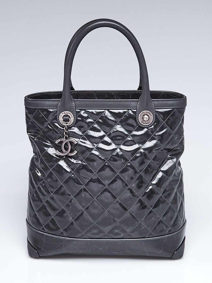 Chanel Black Striated Quilted Coated Canvas Large Rue Cambon Tote Bag