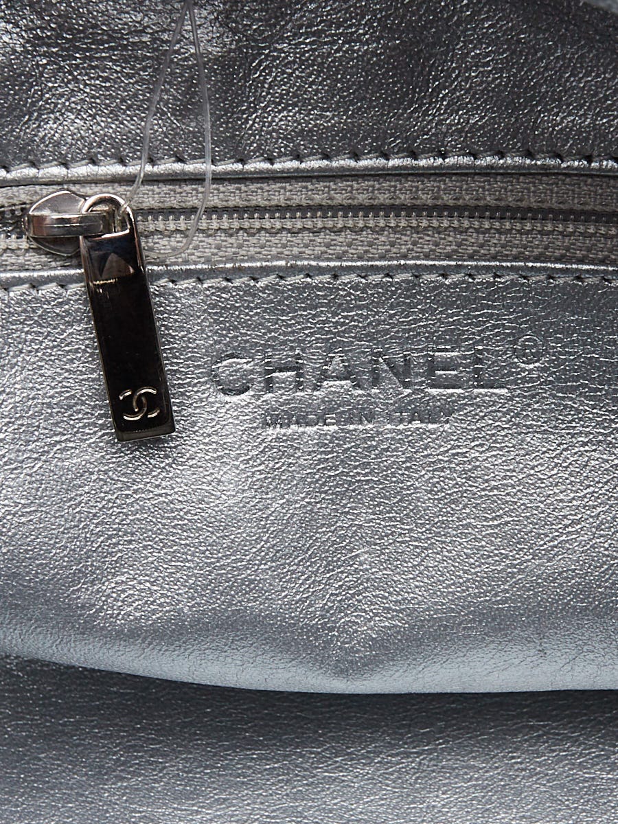 Chanel Black Leather Medium Chain Trim Luxe Ligne Bowler Bag Chanel