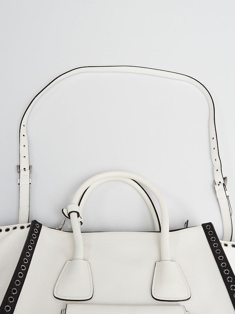 トートバッグ PRADA White Leather Handbag Prada White Symbole Leather Tote Bag – Savonches