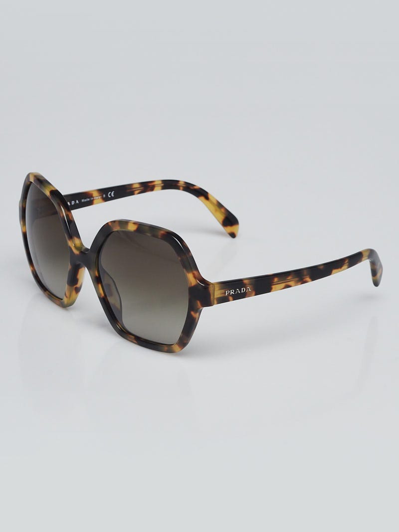 spoelen resterend rijk Prada Tortoise Shell Acetate Gradient Tint Oversized Sunglasses - SPR06S -  Yoogi's Closet