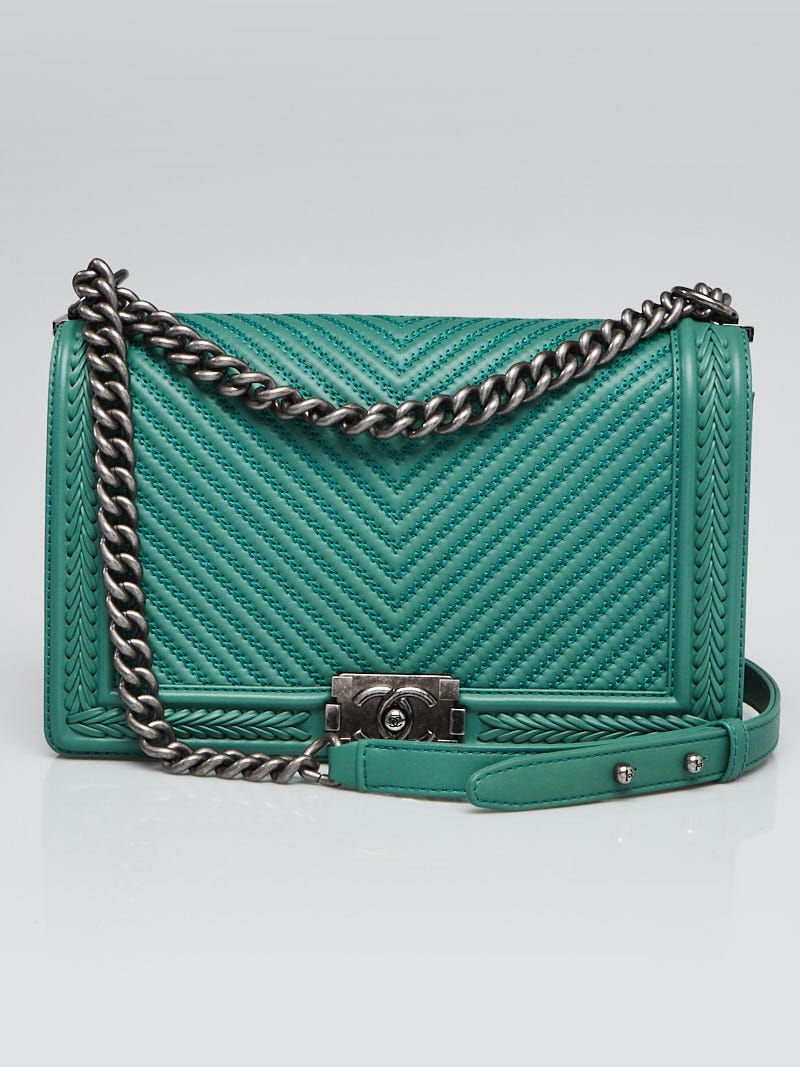 Chanel Green Chevron Quilted Lambskin Leather Braided New Medium Boy Bag