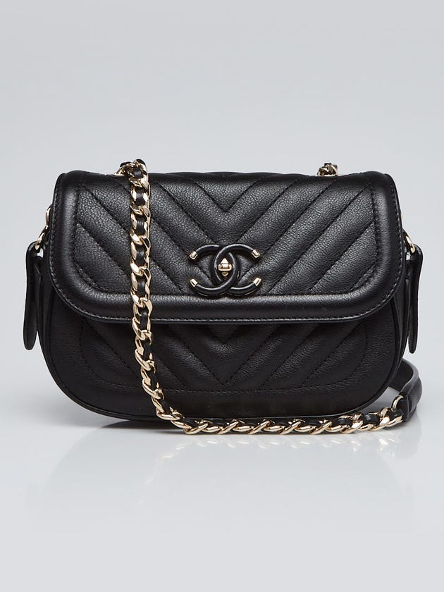 Chanel Black Chevron Quilted Leather Covered CC Flap Shoulder Bag