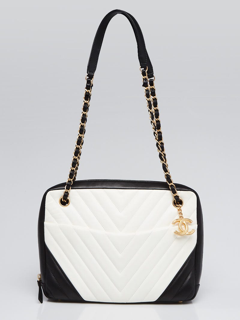 Chanel Black Chevron Quilted Leather Covered CC Flap Shoulder Bag - Yoogi's  Closet