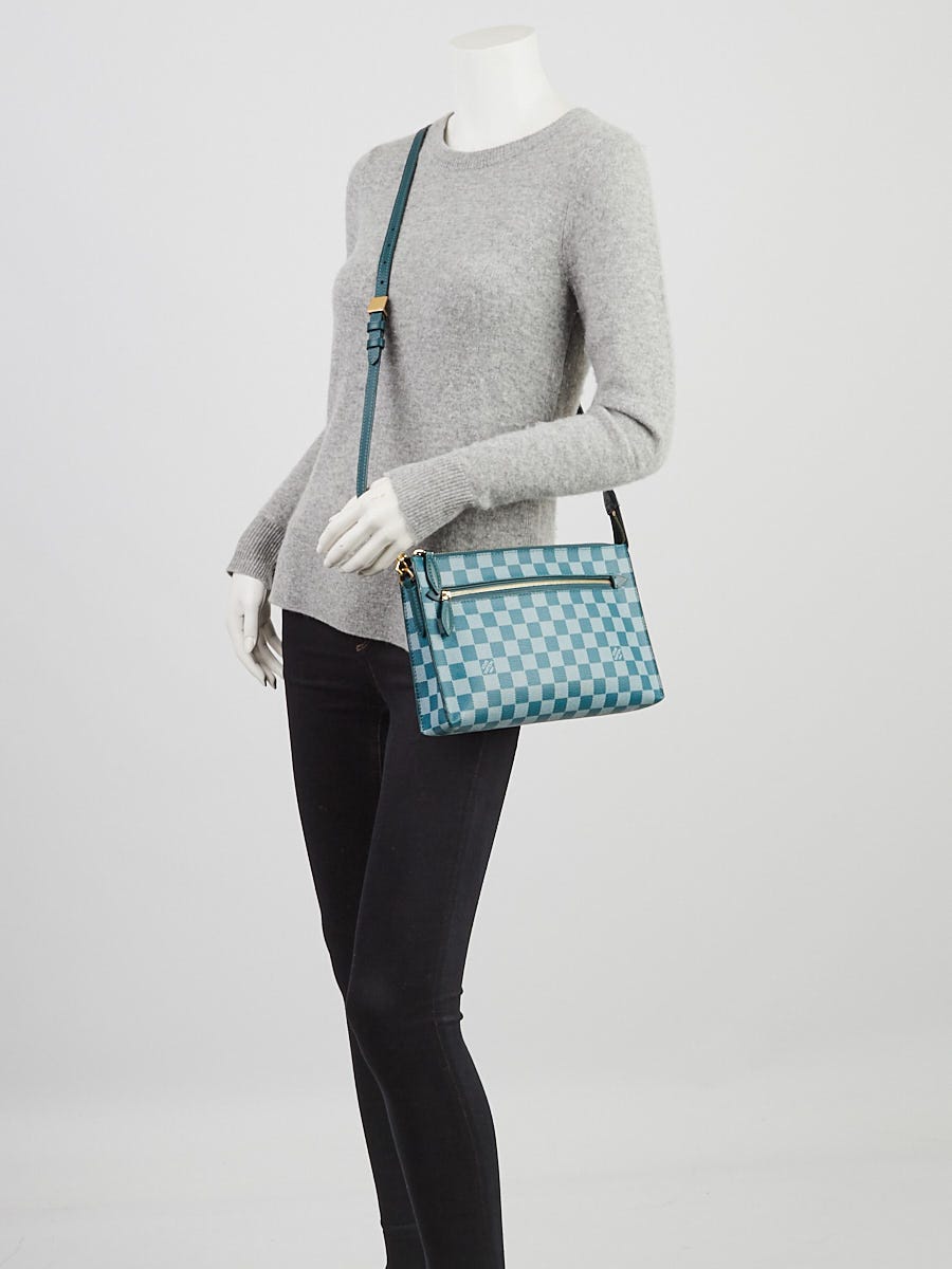 Louis Vuitton Limited Edition Cyan Damier Couleur Modul Cosmetic Bag -  Yoogi's Closet