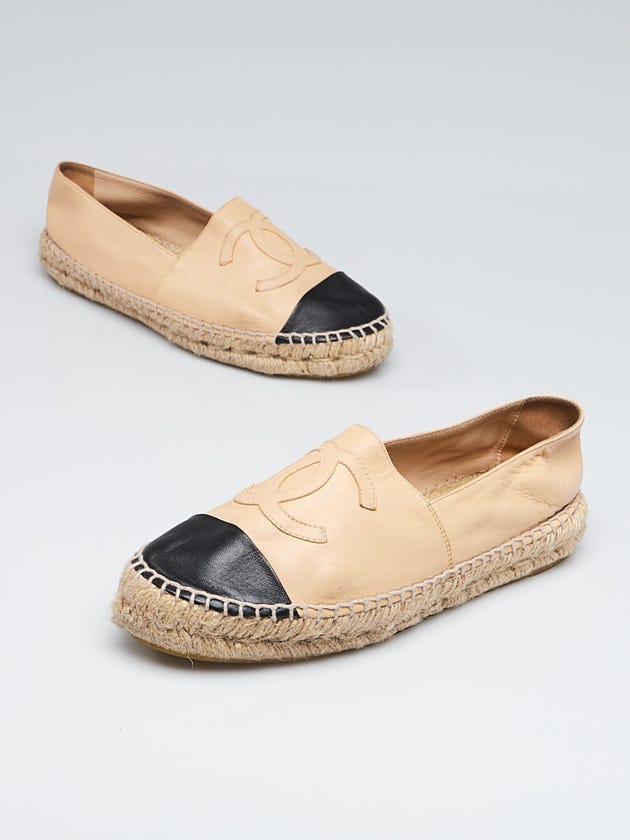 Chanel Beige/Black Lambskin Leather CC Espadrille Flats Size 7.5/38