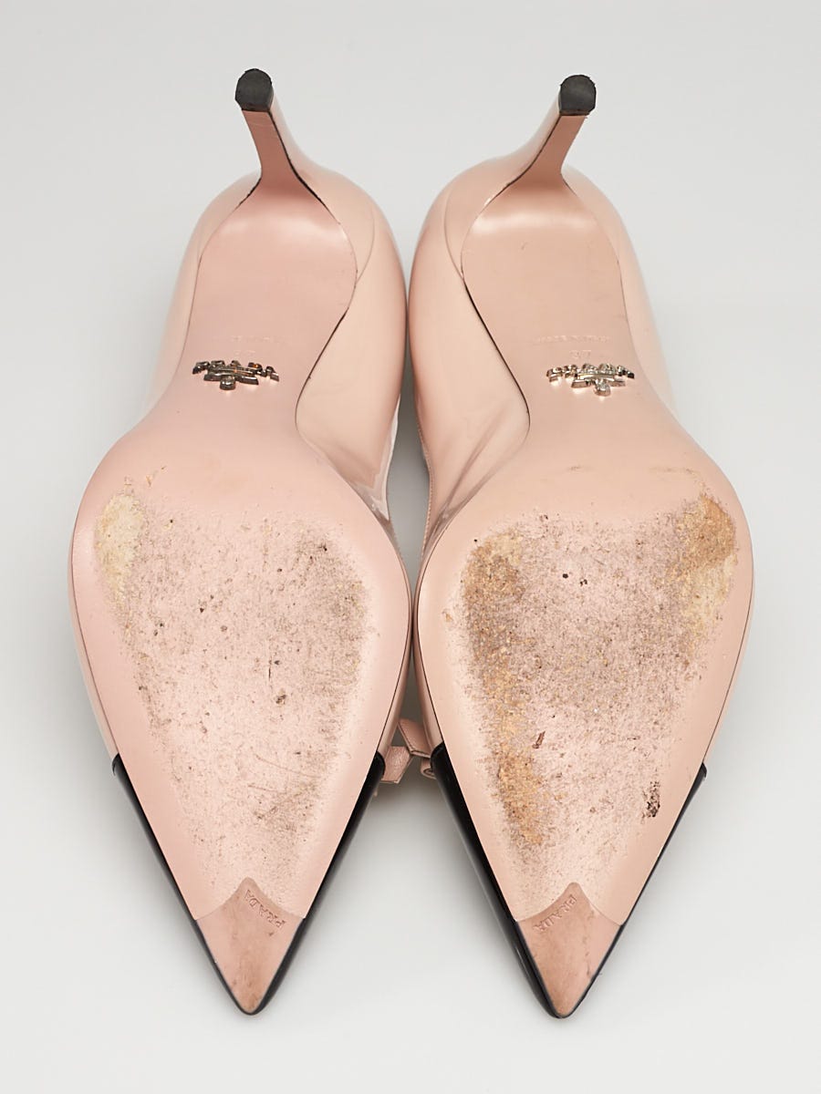 Prada Beige/Black Patent Leather Cap Toe Heels Size 6.5/37