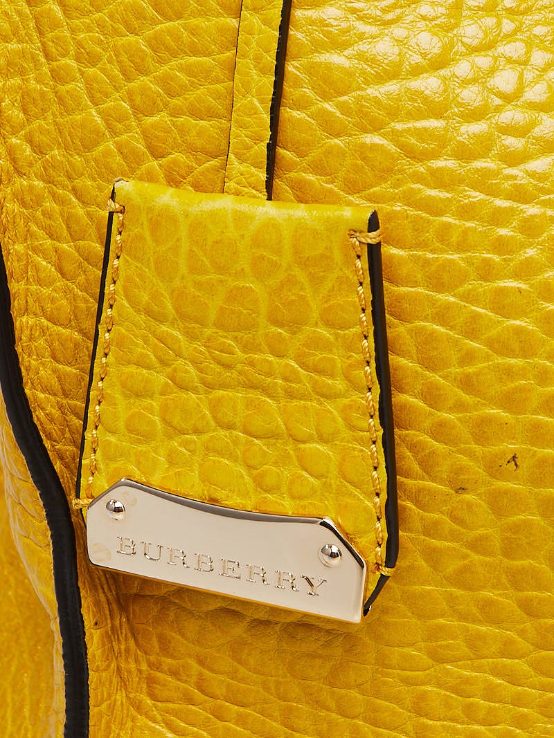 トートバッグ BURBERRY Women Bags 8075136 BURBERRY UOMO Yellow Burberry `pocket` tote bag - Yellow - Men | 8075136 | thebs.com