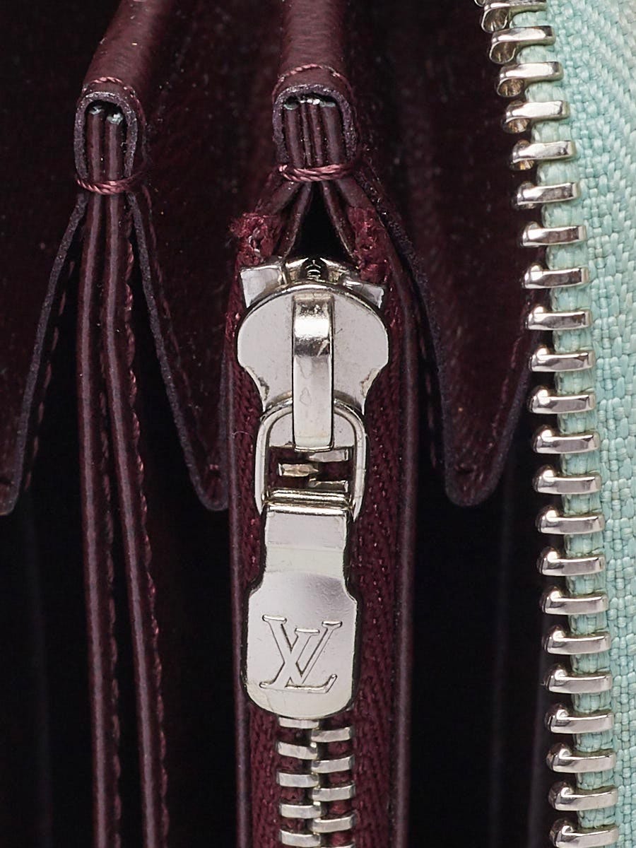 Louis Vuitton Amande Electric EPI Leather Zippy Wallet