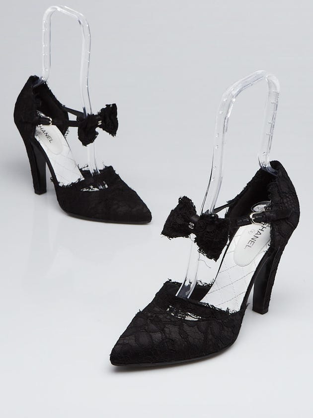 Chanel Black Lace Ankle Wrap Bow CC Pumps Size 9/39.5