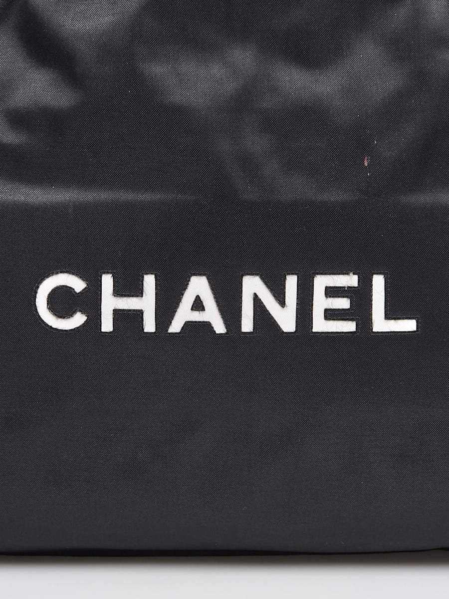Chanel Black Nylon CC Logo Tote Bag | Yoogi's Closet