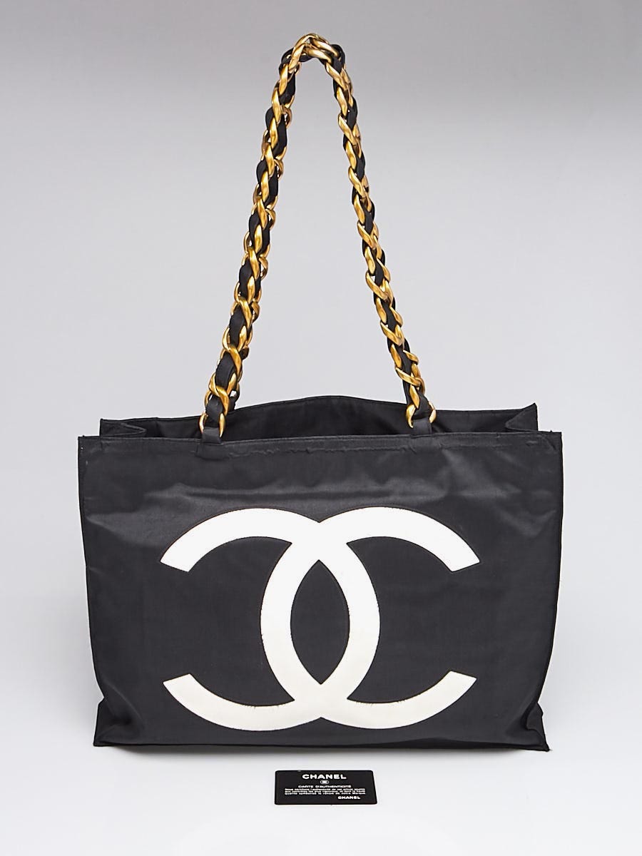 Chanel Black Nylon CC Logo Tote Bag | Yoogi's Closet