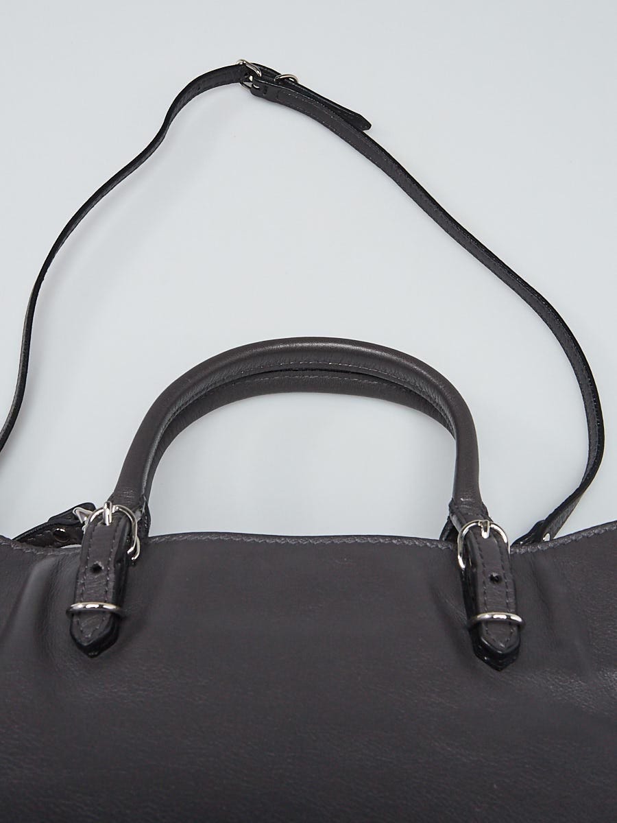 Balenciaga Gris Fossile Calfskin Leather Papier A6 Zip Around Tote Bag -  Yoogi's Closet