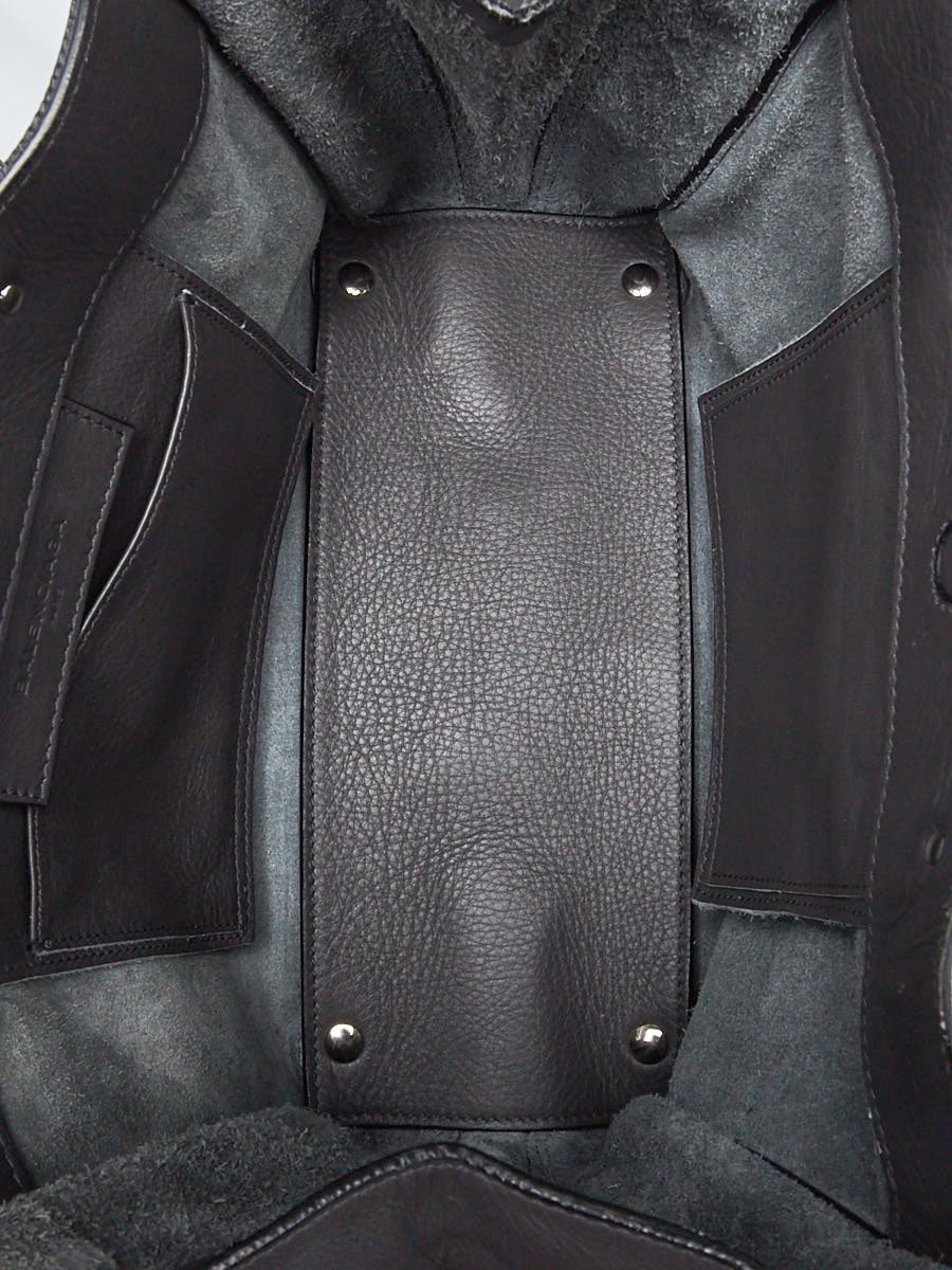 Balenciaga Gris Fossile Calfskin Leather Papier A6 Zip Around Tote Bag -  Yoogi's Closet