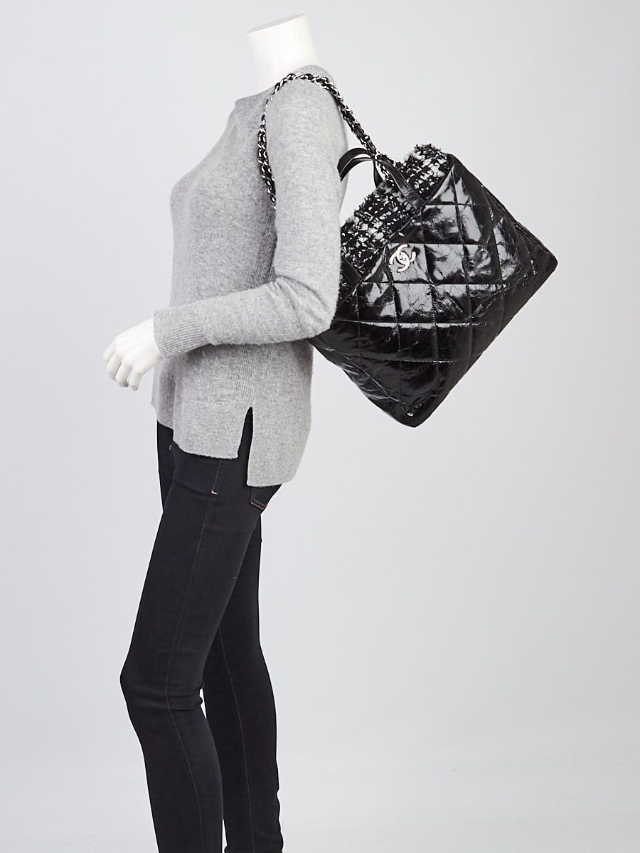 Chanel Black Quilted Glazed Calfskin Leather and Tweed Soho Exclusive  Portobello Tote Bag - Yoogi's Closet