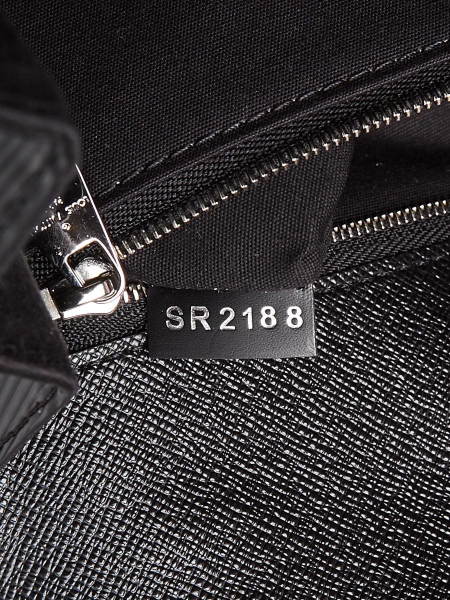 Louis Vuitton 2018 Epi Clery Pochette - Black Crossbody Bags, Handbags -  LOU276087